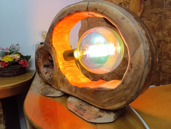 Lampă rustică din lemn "Moby dick"